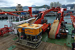 Der Tauchroboter ROV Kiel 6000 auf dem Achterdeck von FS SONNE im Hafen Port Louis