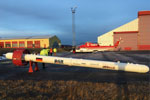 Der BGR-Hubschrauber mit der Messsonde in Kiruna.