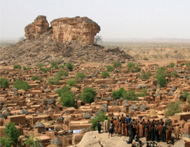 Bandiagara Falls in Mali. Knowledge about georesources – a key to further economic development of Africa