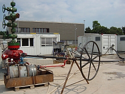 Aufbau für den Injektionsversuch in den Buntsandsteinhorizont im Juni 2010